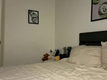 scarletterose_504259's chat room