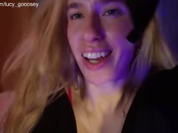 lucy_gooosey's chat room