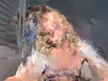 lunarose17's chat room