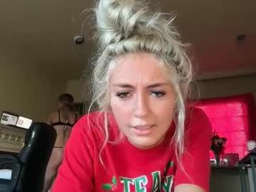 chloeros3e's chat room