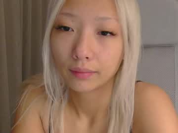 vivianwinters's chat room