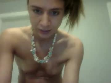 kaylaelizabeth97's chat room