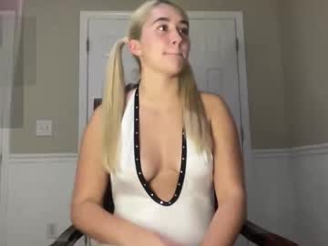 irispink1's chat room