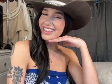 ella2sweet's chat room