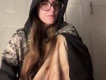 fantasyella's chat room