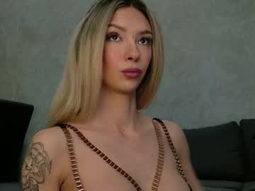 v_deville's chat room