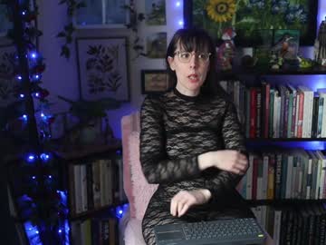 ellynaomi's chat room