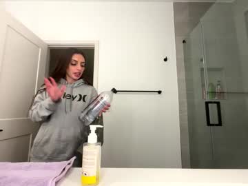 ella_ella_ella_ay's chat room