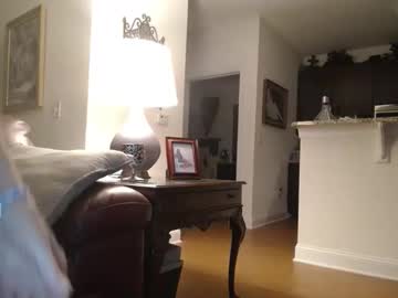 hotblondemilf1962's chat room