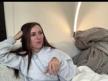 laylahlaylah1's chat room