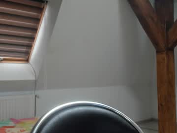 adventurina's chat room