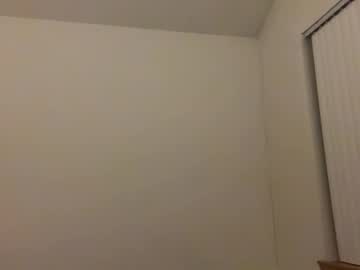 tinytittytia's chat room