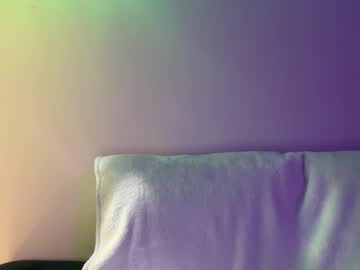 ella_hill's chat room