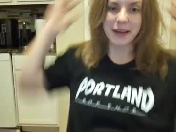 tinywithtiddies's chat room