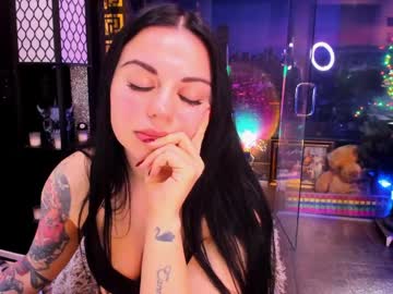 alma_pearl's chat room