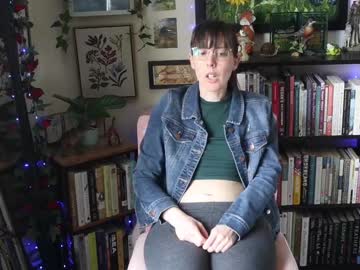 ellynaomi's chat room