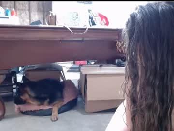 rosegold18's chat room