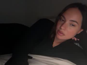 pollyyypocket's chat room