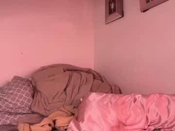 kissandcurrency's chat room