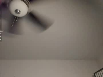 xlunaskye's chat room