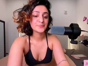 maevemads's chat room