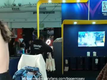 tiggerrosey's chat room