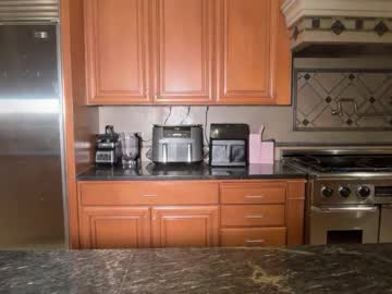 lunarose17's chat room