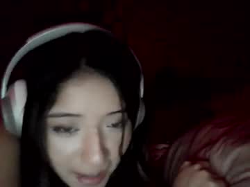 xochampagnemami's chat room