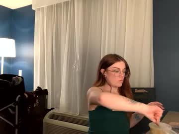 intothewoodswego's chat room