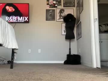 brielledaviss's chat room