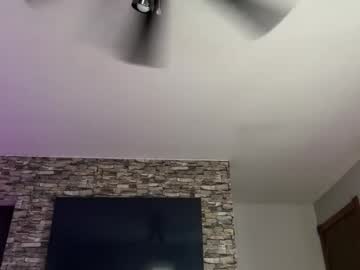 minahoneyy38's chat room