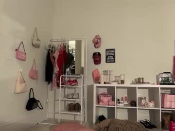 emilyparkerrr's chat room