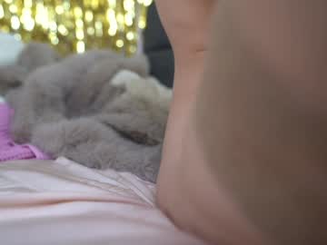 vivid_whit's chat room