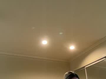 chloeros3e's chat room