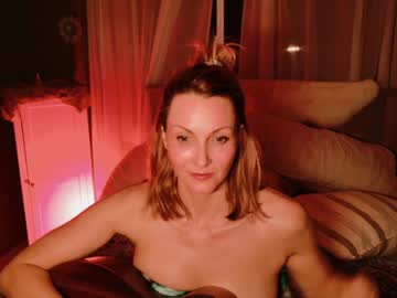 kaileeshy's chat room