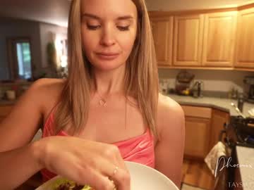 phoenix_taylor's chat room