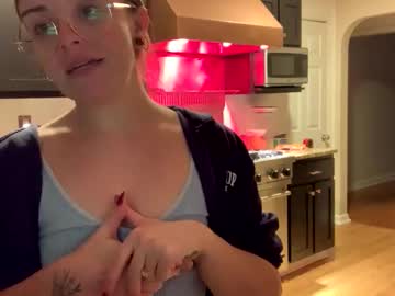 intothewoodswego's chat room