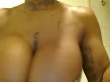 lizbronx17's chat room