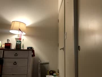 esoterickitten777's chat room