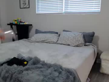 zoeemonroe's chat room