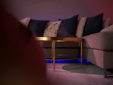 newchloe18's chat room