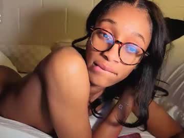 cutieeeva's chat room