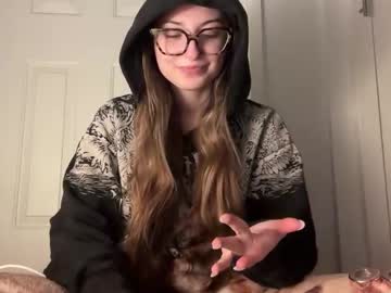 fantasyella's chat room