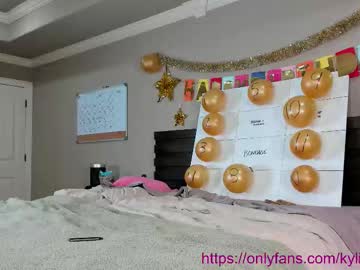 kyliebkillinit's chat room