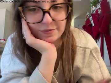 fantasyella's chat room