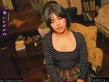 thecamwoman's chat room