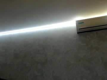 v_deville's chat room