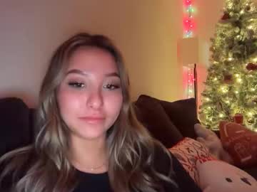 nicolelovesyou444's chat room