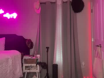 brielledaviss's chat room