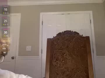 irispink1's chat room